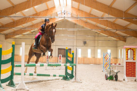 قصر المزرعة شقق الإقامة غرف الاسترخاء في Masuria بولندا